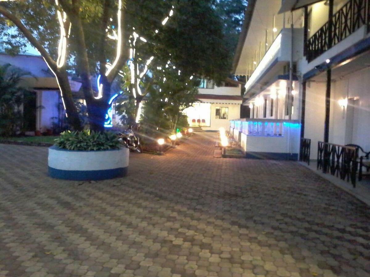 The Blue Lagoon Resort Lonavala Exterior foto